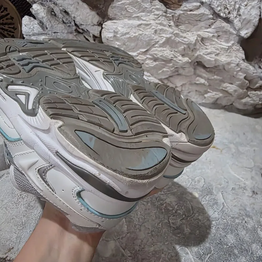Vionic Women's Tabi Walking Shoes White Teal Size 8.5 Comfort Cushioned Straps
